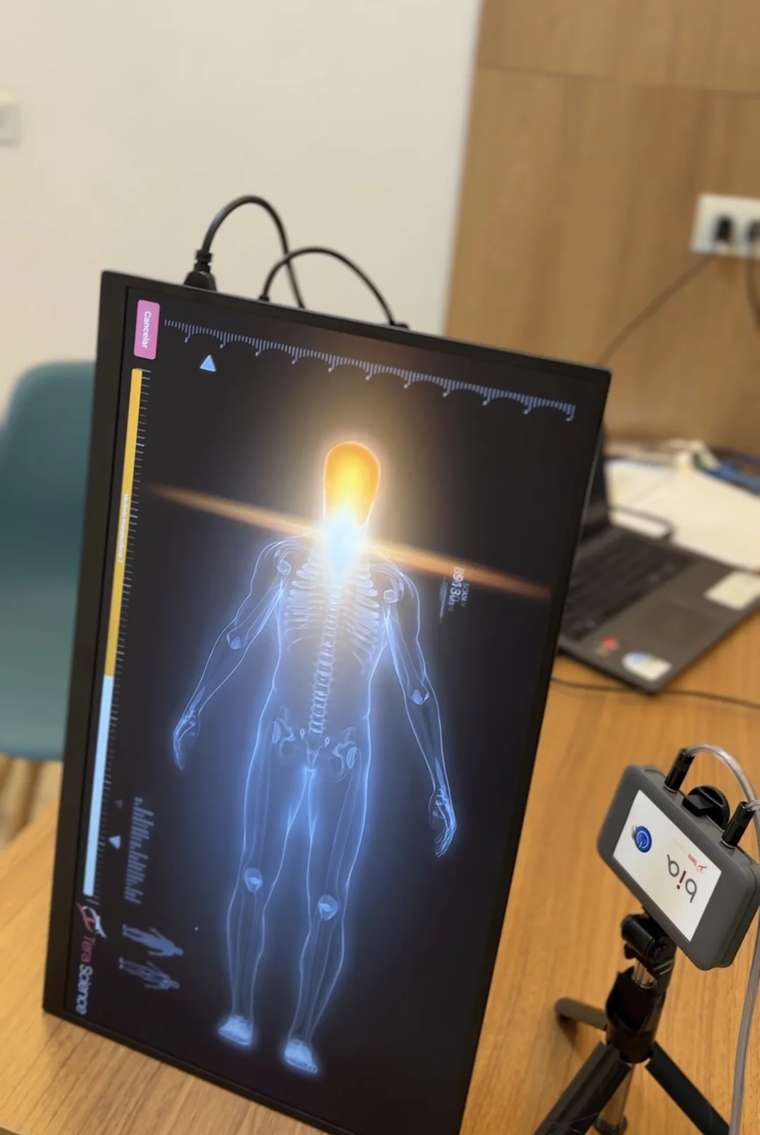 Equipamento de avaliação corporal no local de atendimento em Interlagos